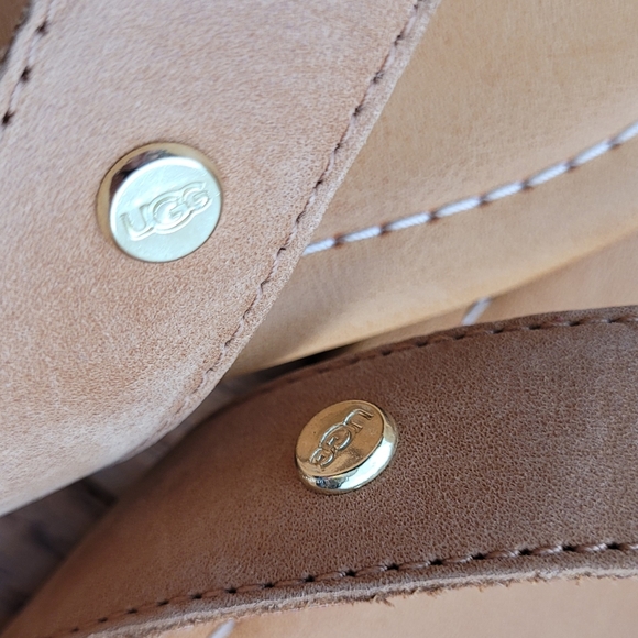 UGG TUOLUMNE Almond Leather Flip Flops W11 - Picture 11 of 13